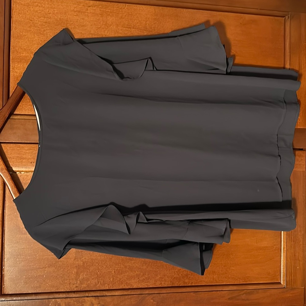 Women’s Loft Gray Blouse Size Large